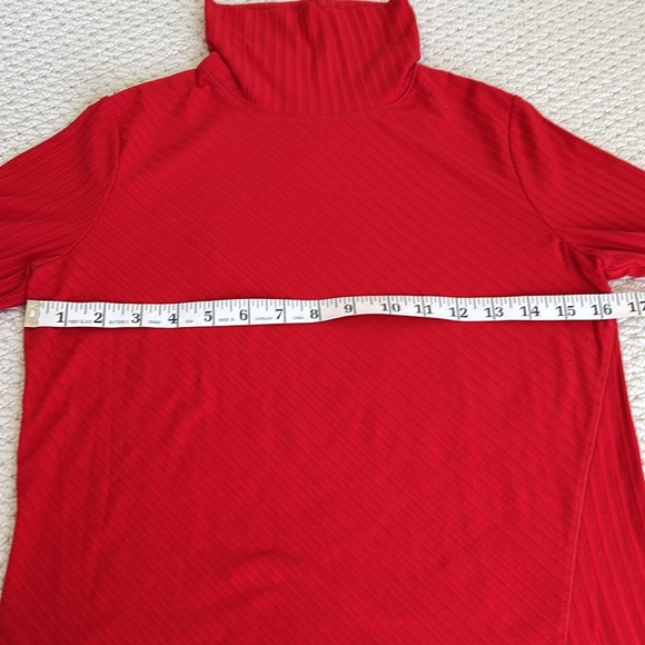 EUC Athleta ribbed turtleneck size small - Picture 3 of 9